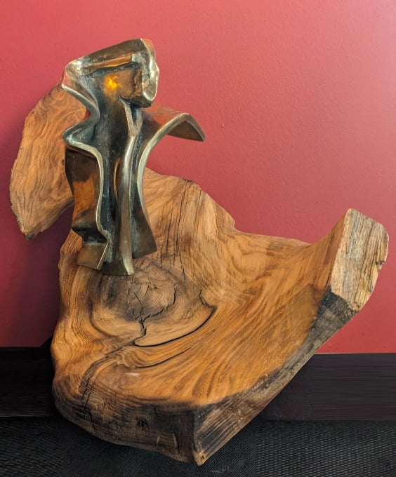 Aesthetic wooden sculpture with metal abstract face art, handcrafted home decor piece, artistic wooden art, modern interior accessory, unique wooden art sculpture.